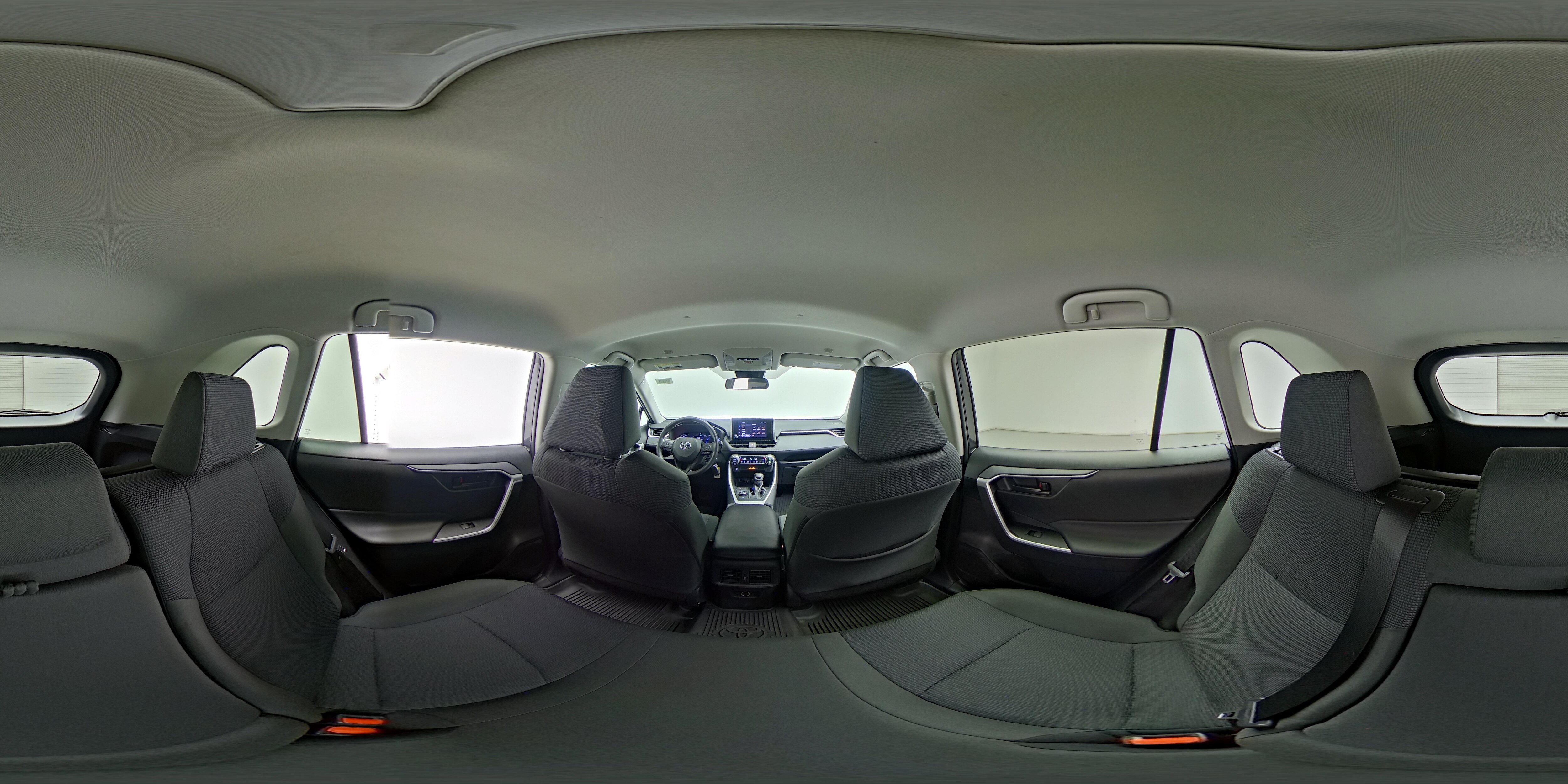 2024 Toyota RAV4 LE - Photo 25