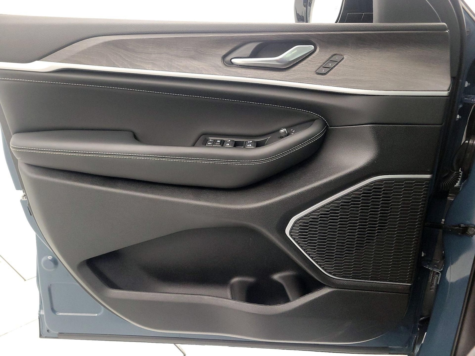 2026 Jeep Grand Cherokee Limited Reserve - Photo 13