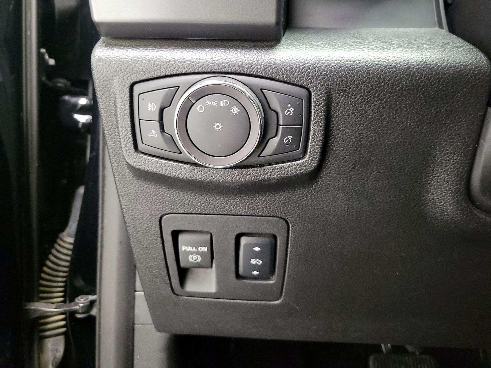 2018 Ford F-150 XLT - Photo 14