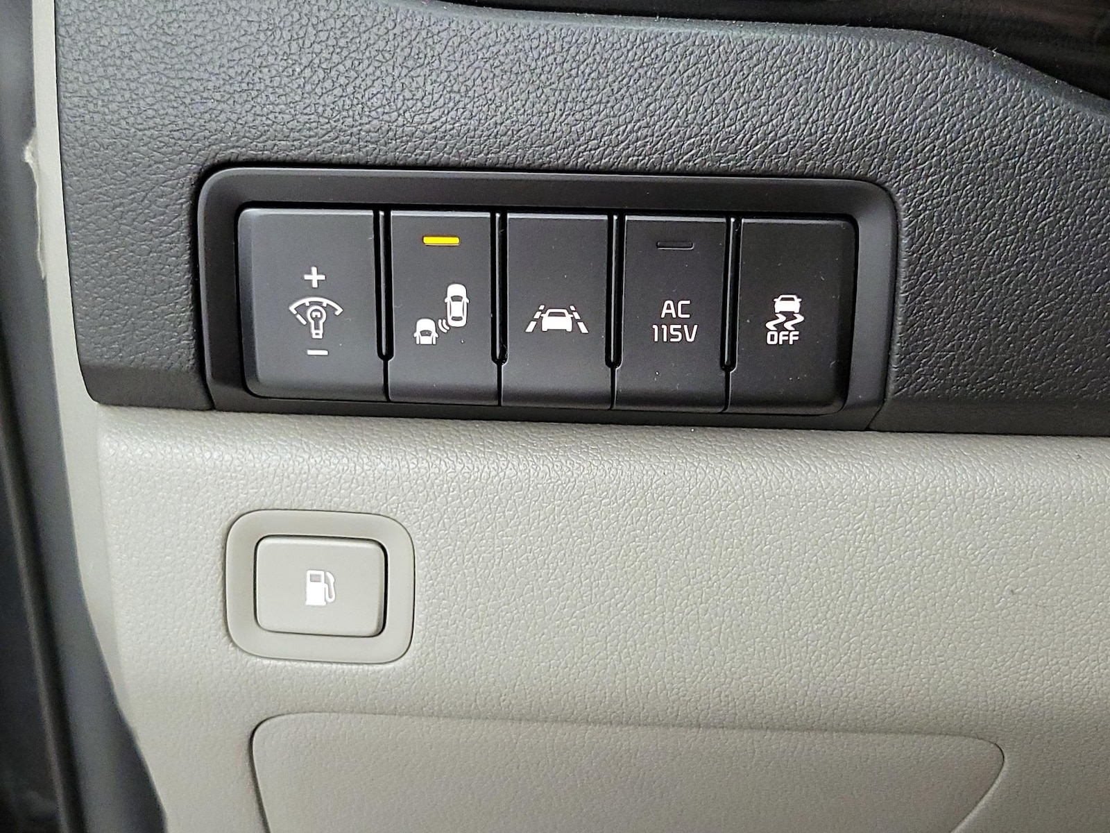 2020 Kia Sedona EX - Photo 14