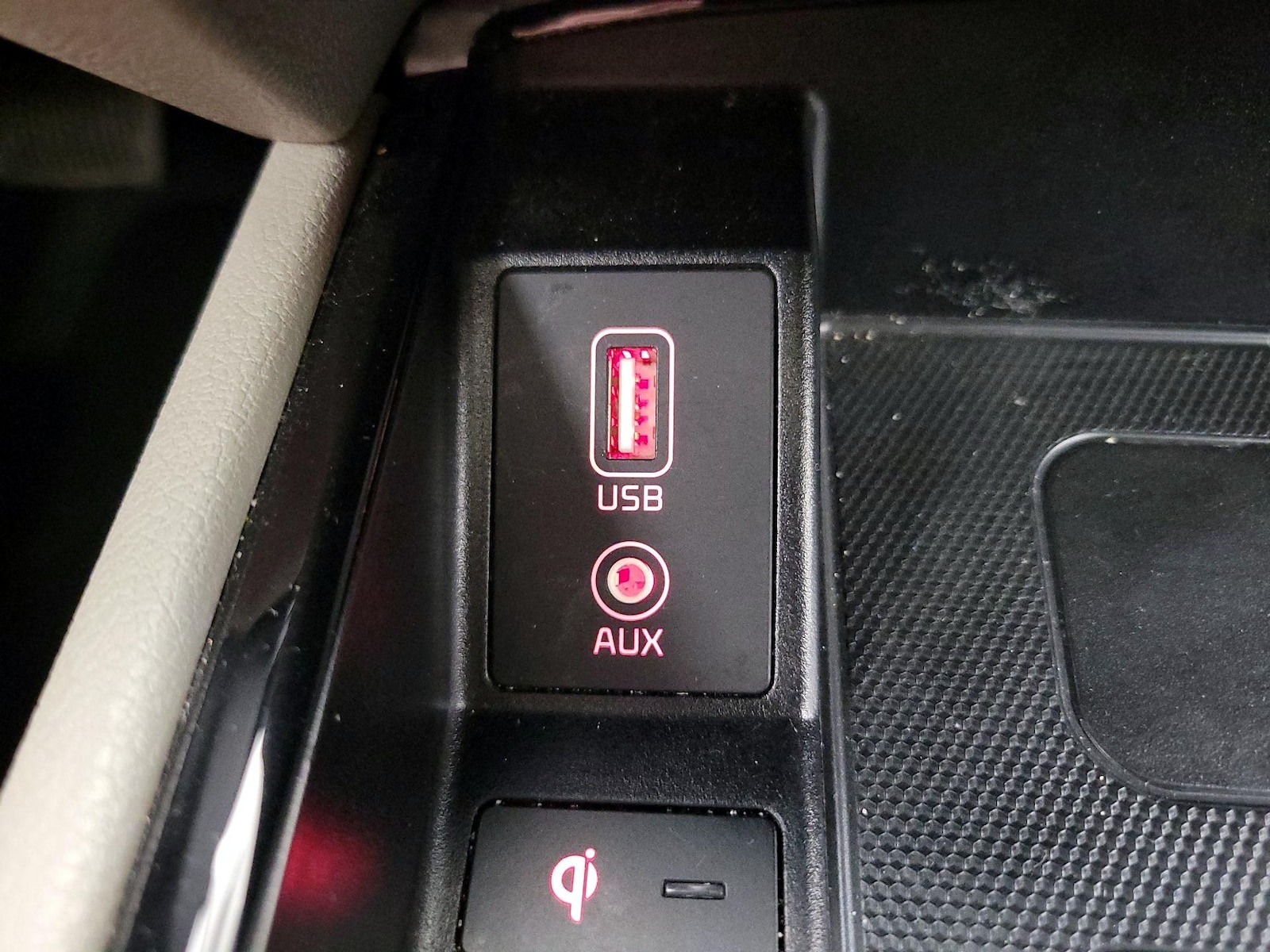 2020 Kia Sedona EX - Photo 19