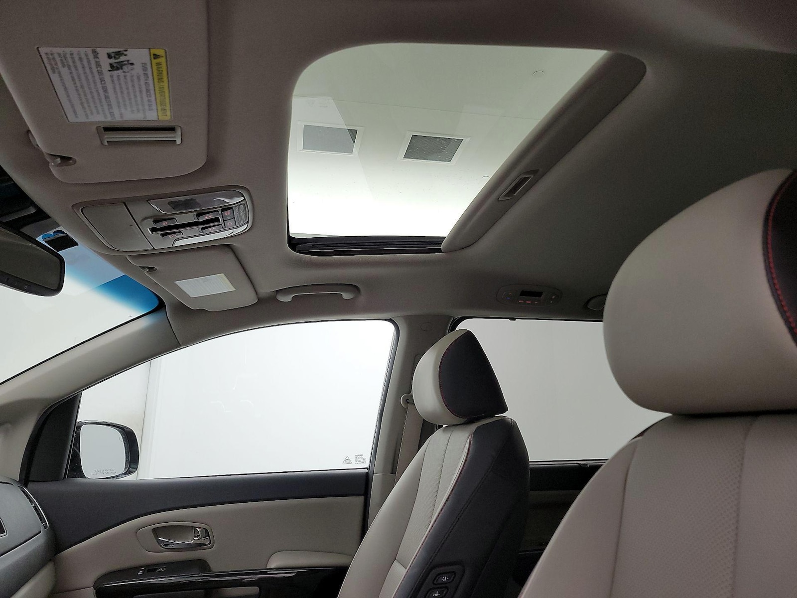 2020 Kia Sedona EX - Photo 20