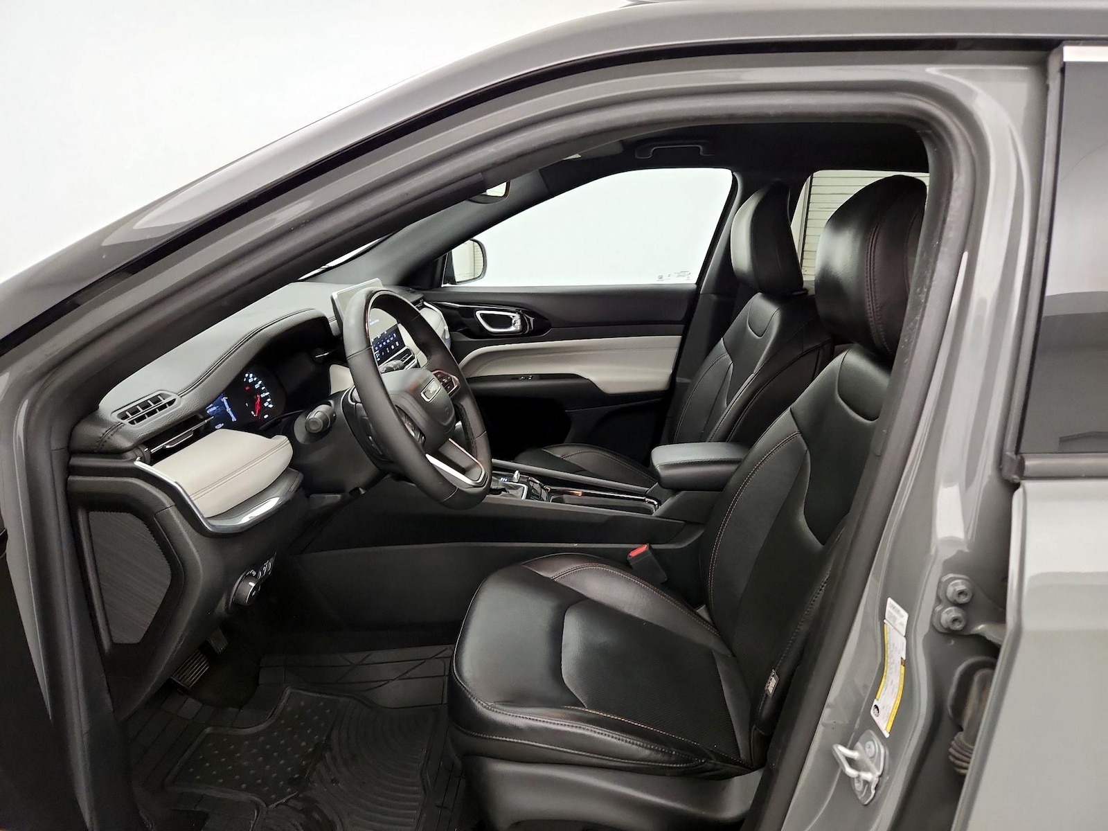 2023 Jeep Compass Limited - Photo 12