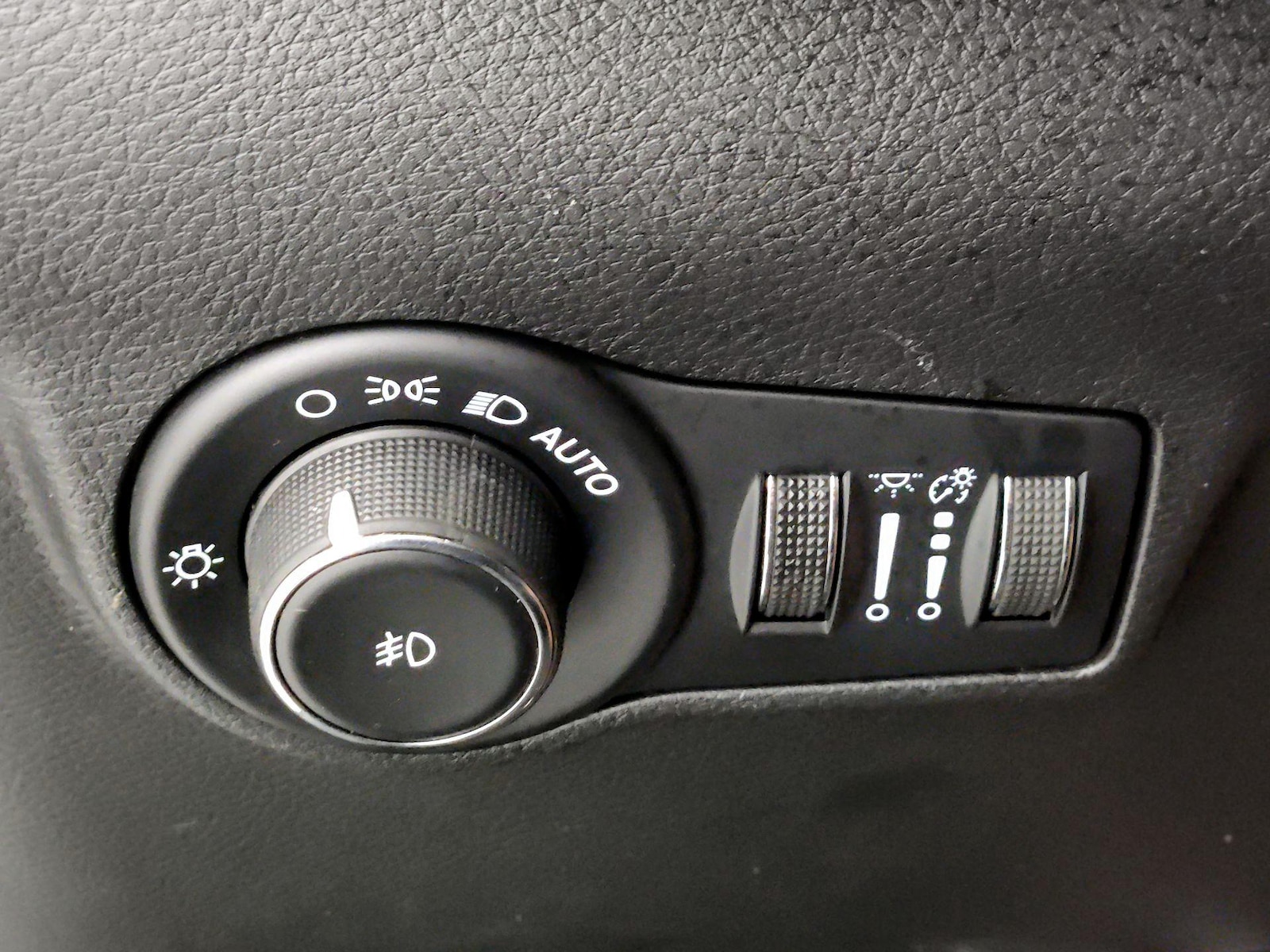2023 Jeep Compass Limited - Photo 14