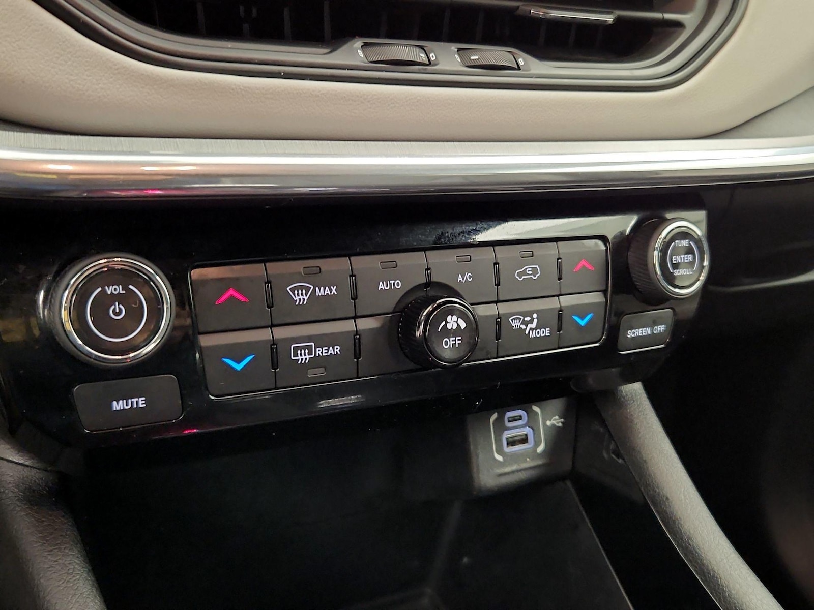2023 Jeep Compass Limited - Photo 17