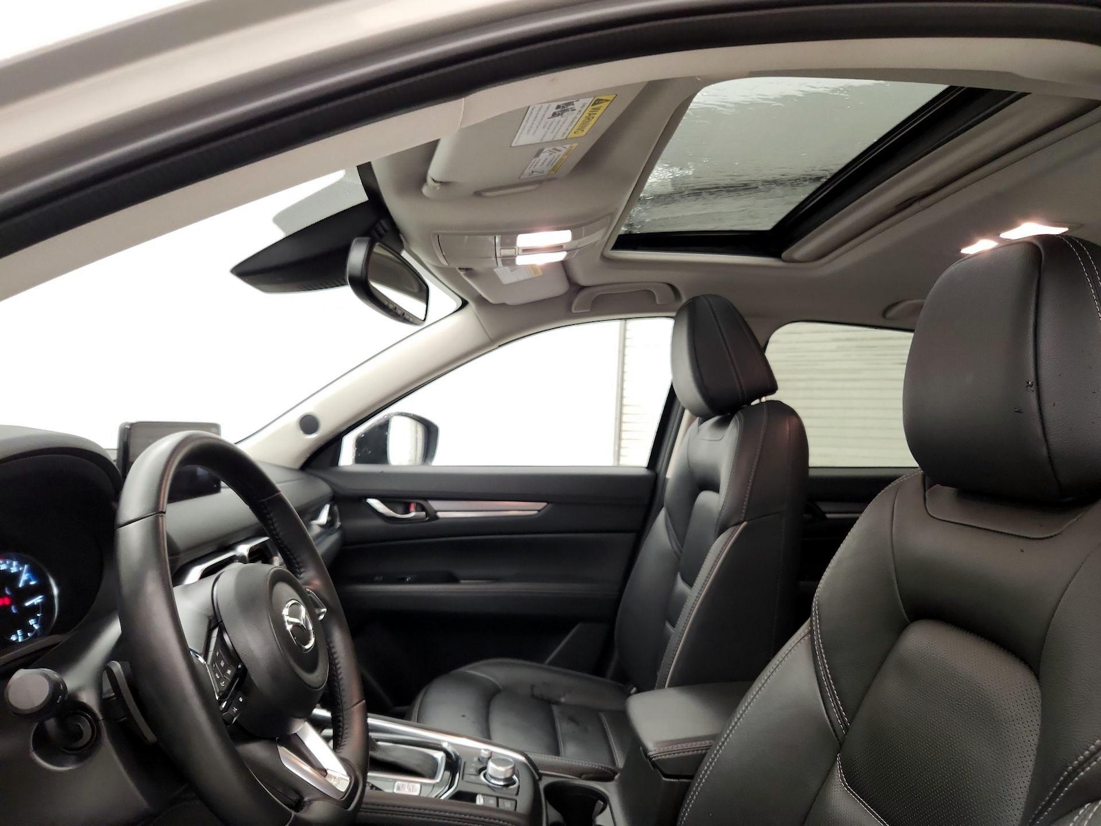 Sunroof(s) & Overhead Airbags