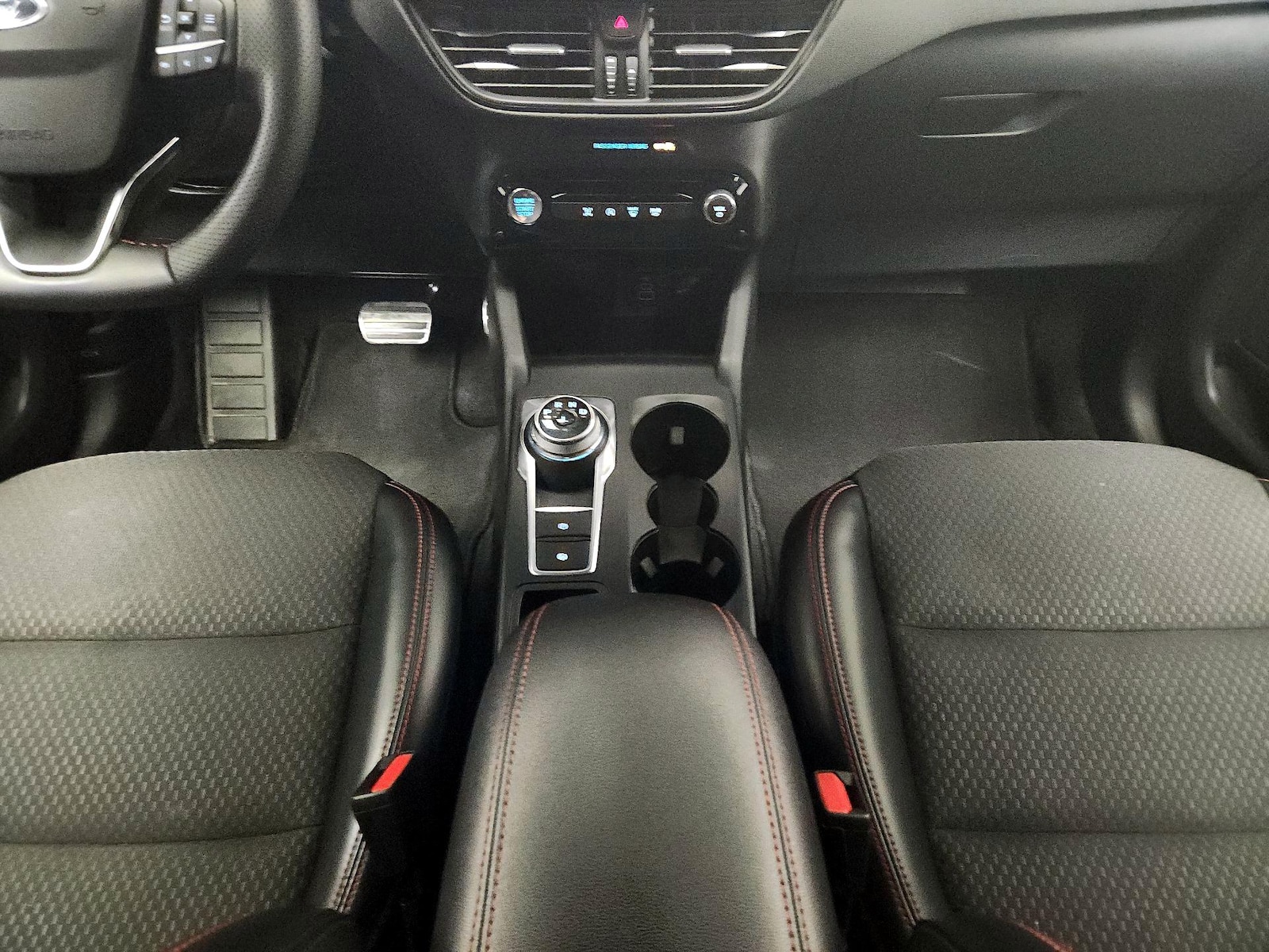 2024 Ford Escape ST-Line - Photo 19