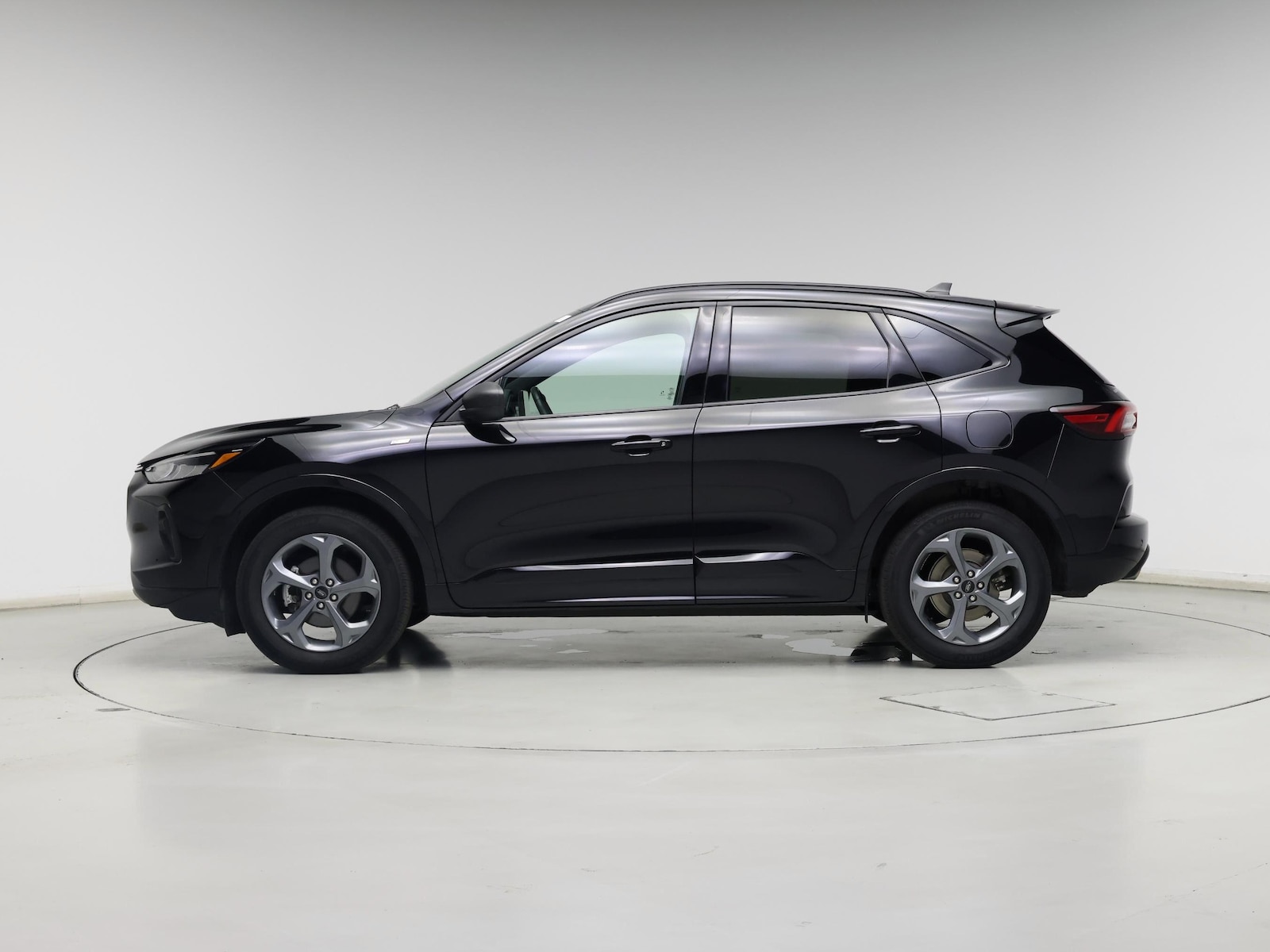 2024 Ford Escape ST-Line - Photo 4