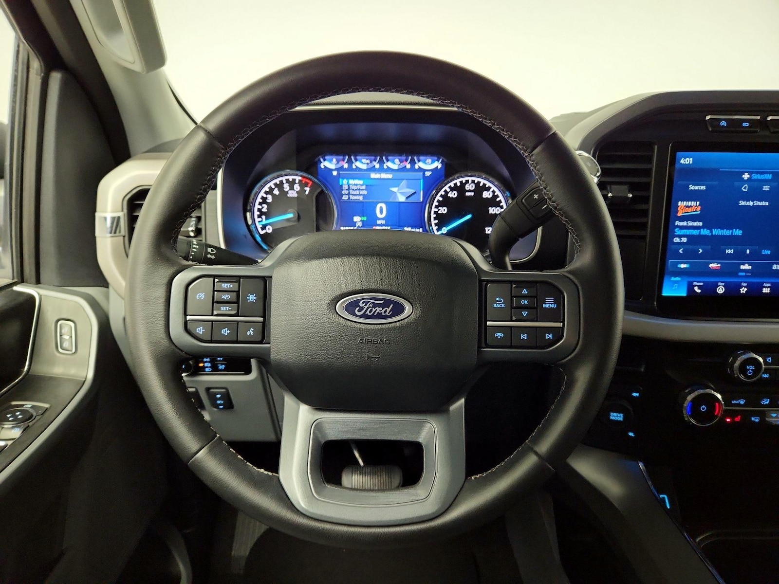 2023 Ford F-150 XLT - Photo 11