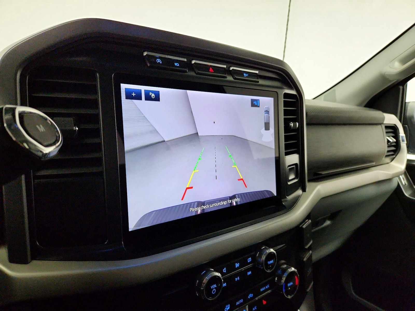 2023 Ford F-150 XLT - Photo 16