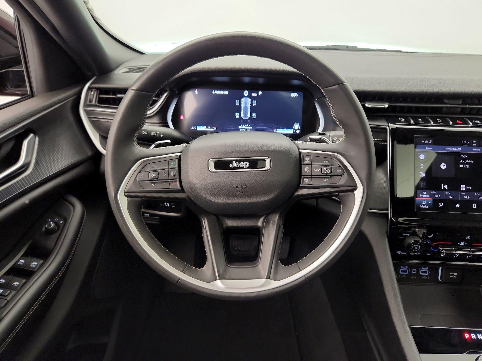 2023 Jeep Grand Cherokee Altitude - Photo 11