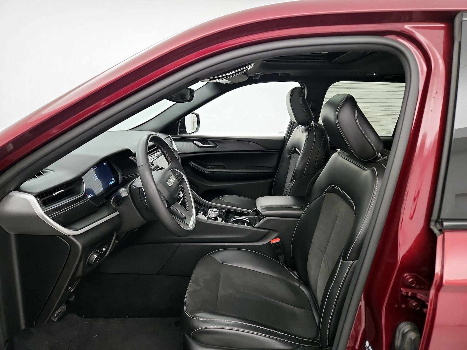 2023 Jeep Grand Cherokee Altitude - Photo 12