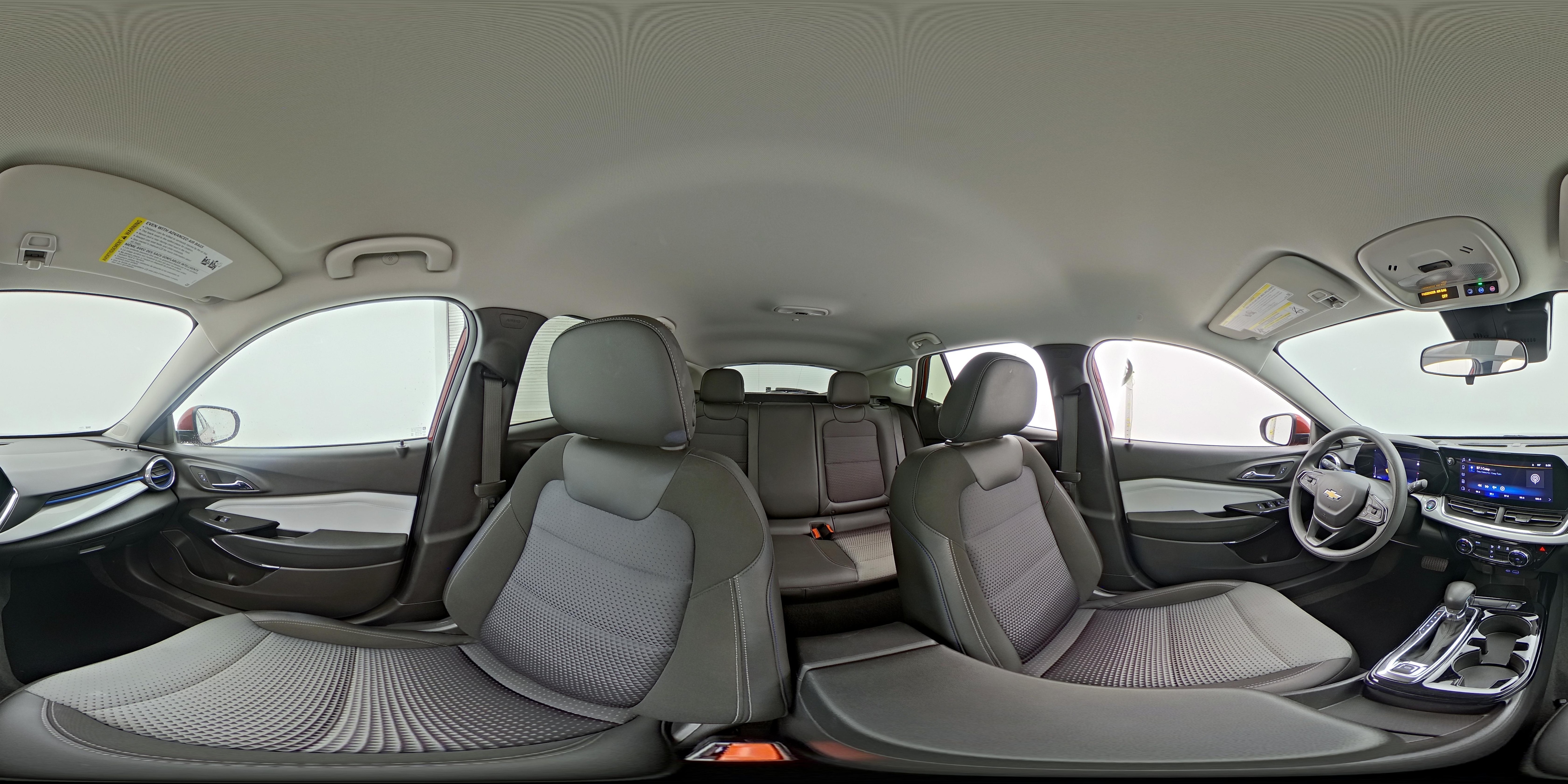 2025 Chevrolet Trax LT - Photo 24