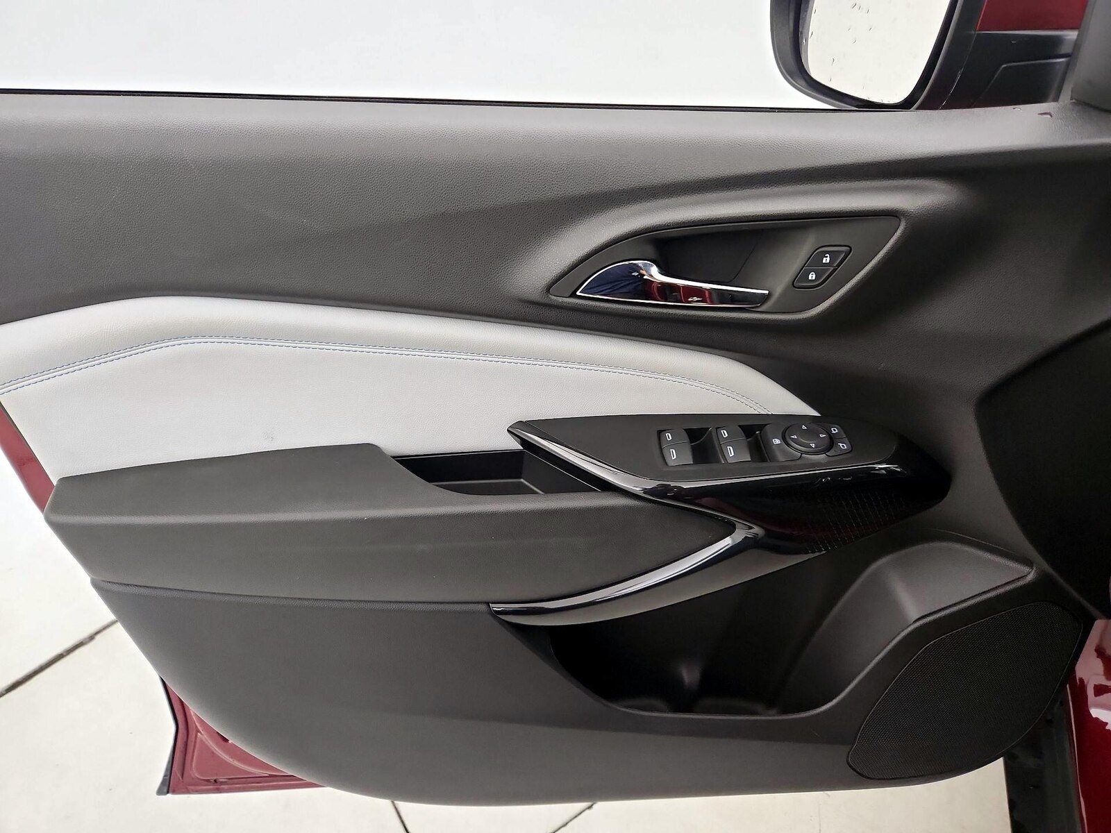 2025 Chevrolet Trax LT - Photo 13