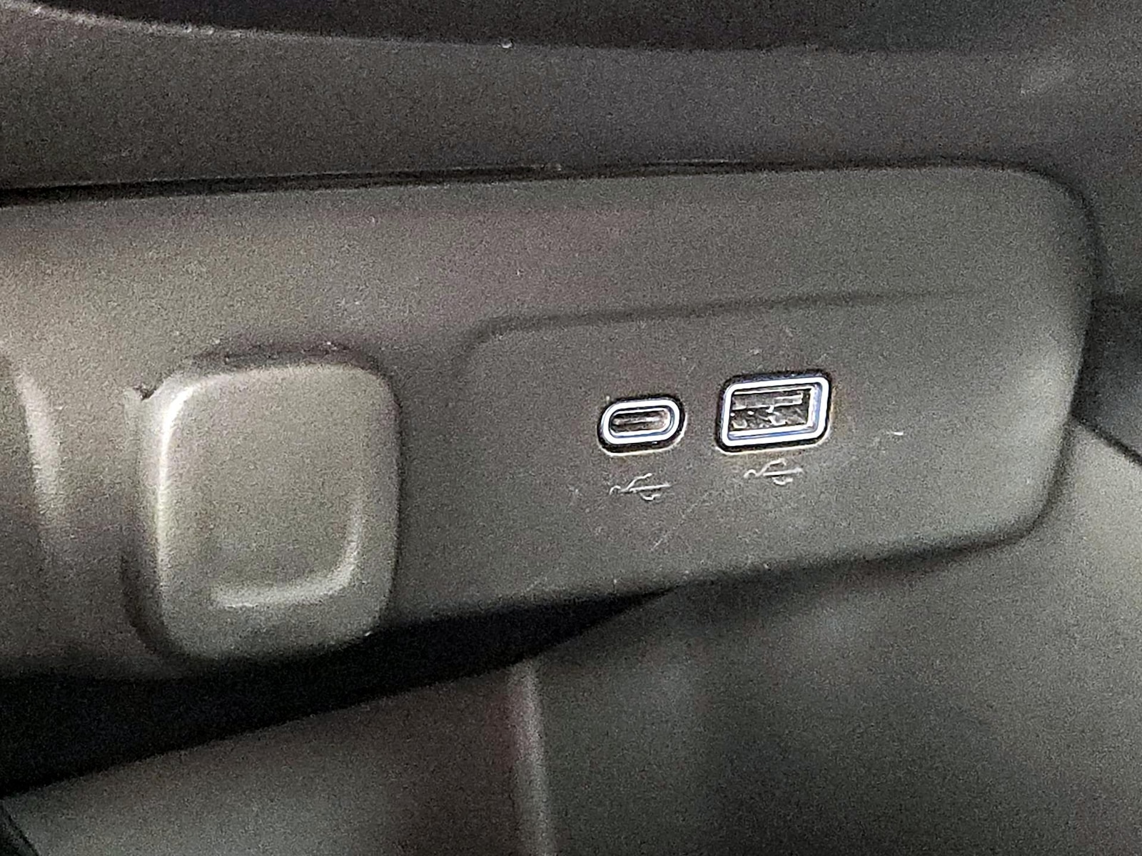2025 Chevrolet Trax LT - Photo 19