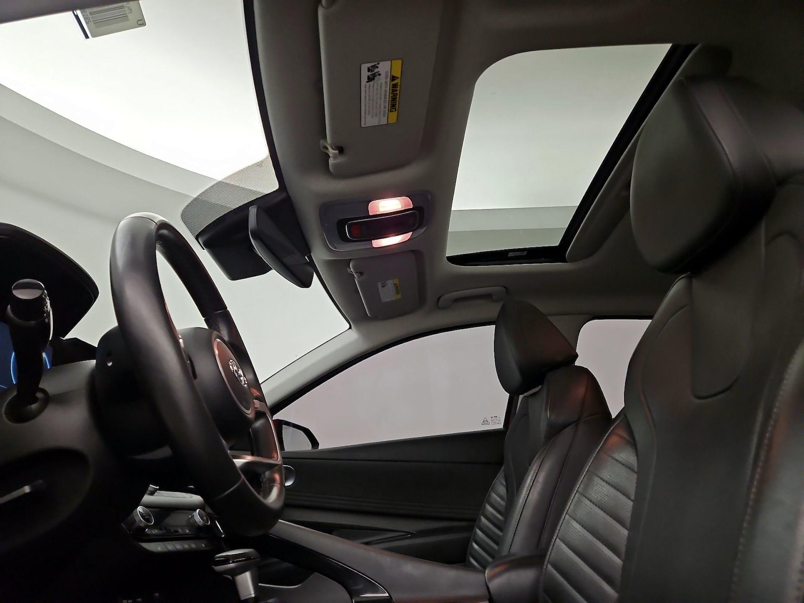 Sunroof(s) & Overhead Airbags