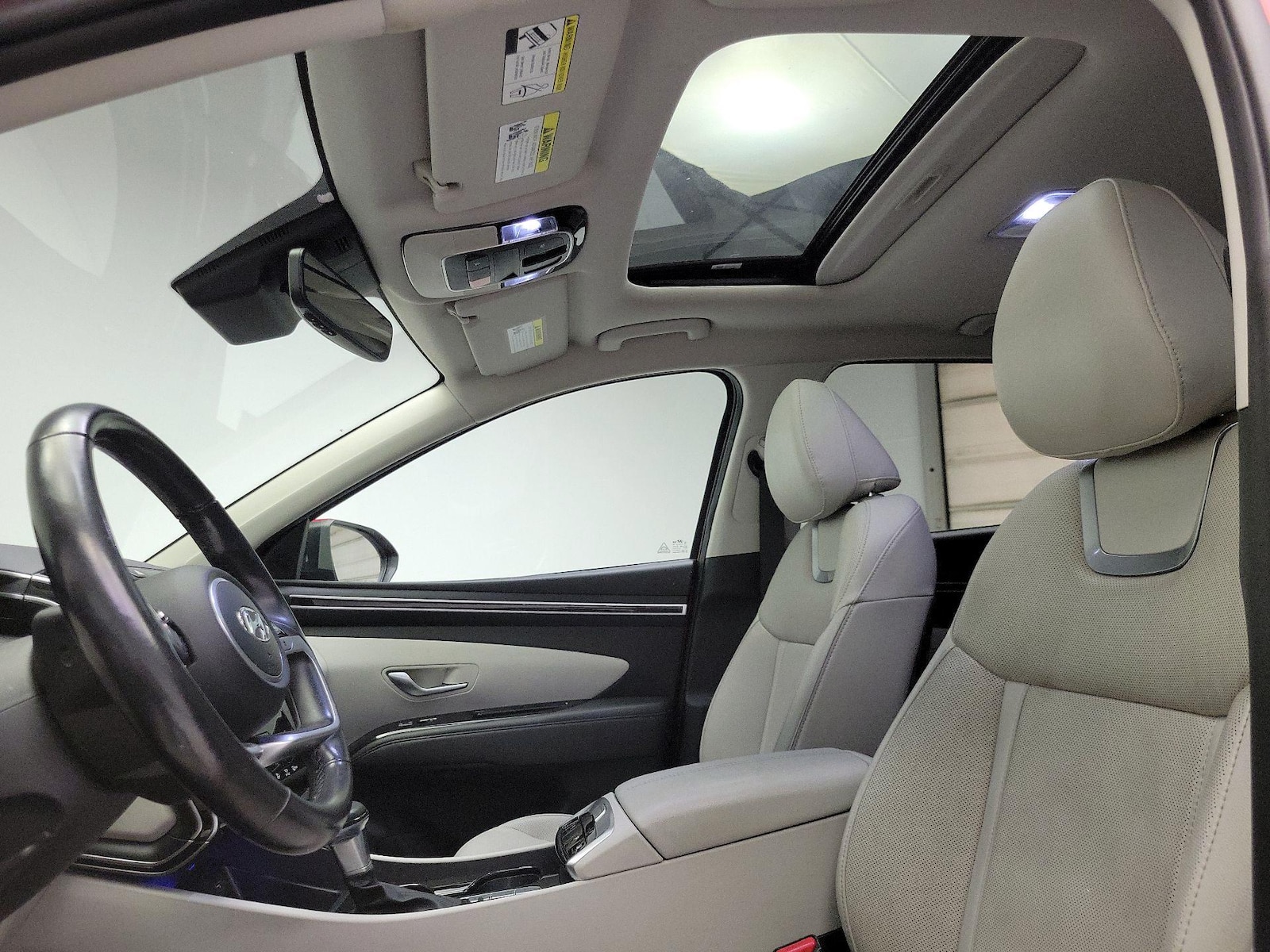Sunroof(s) & Overhead Airbags