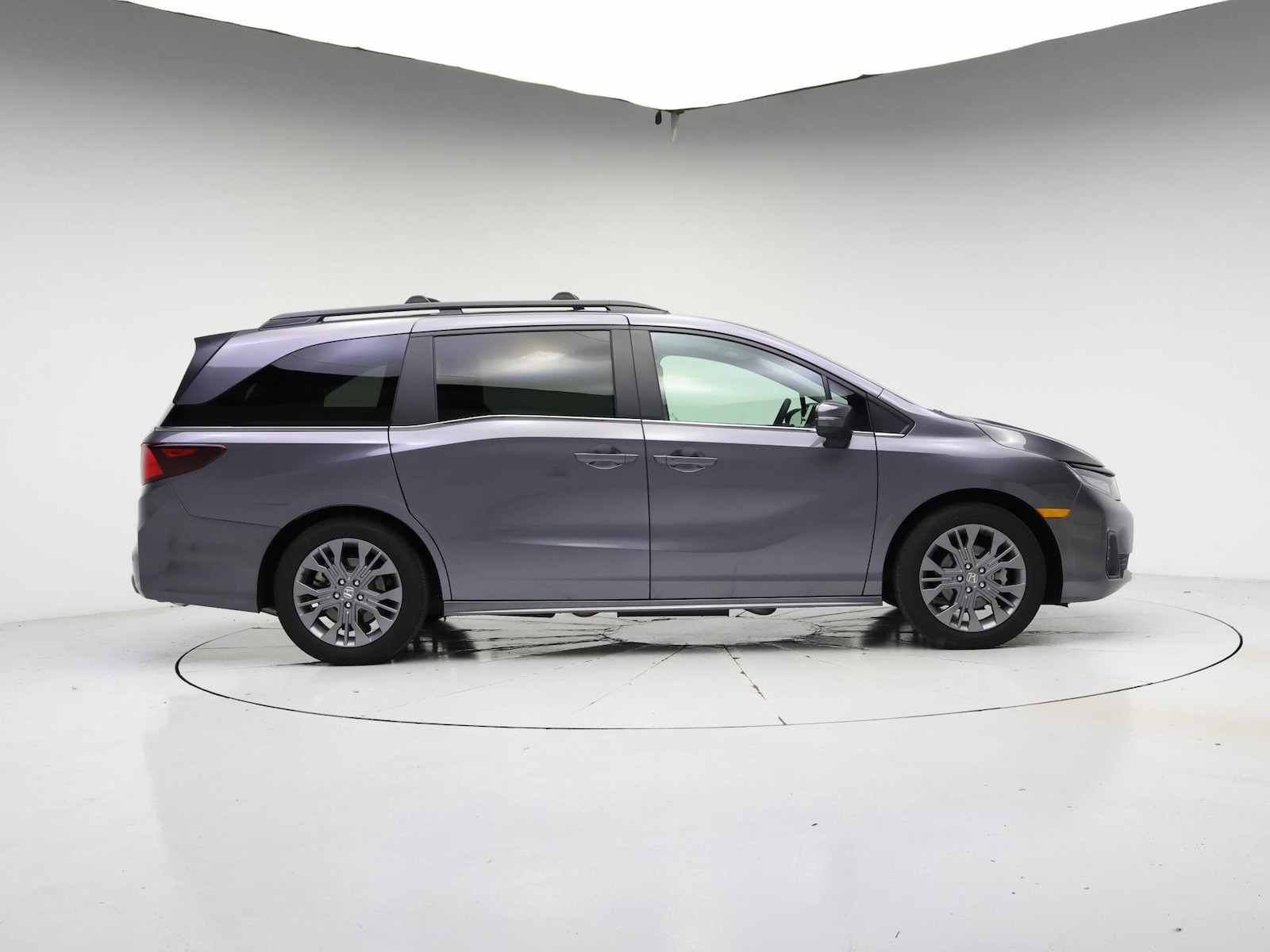 2026 Honda Odyssey Touring - Photo 8