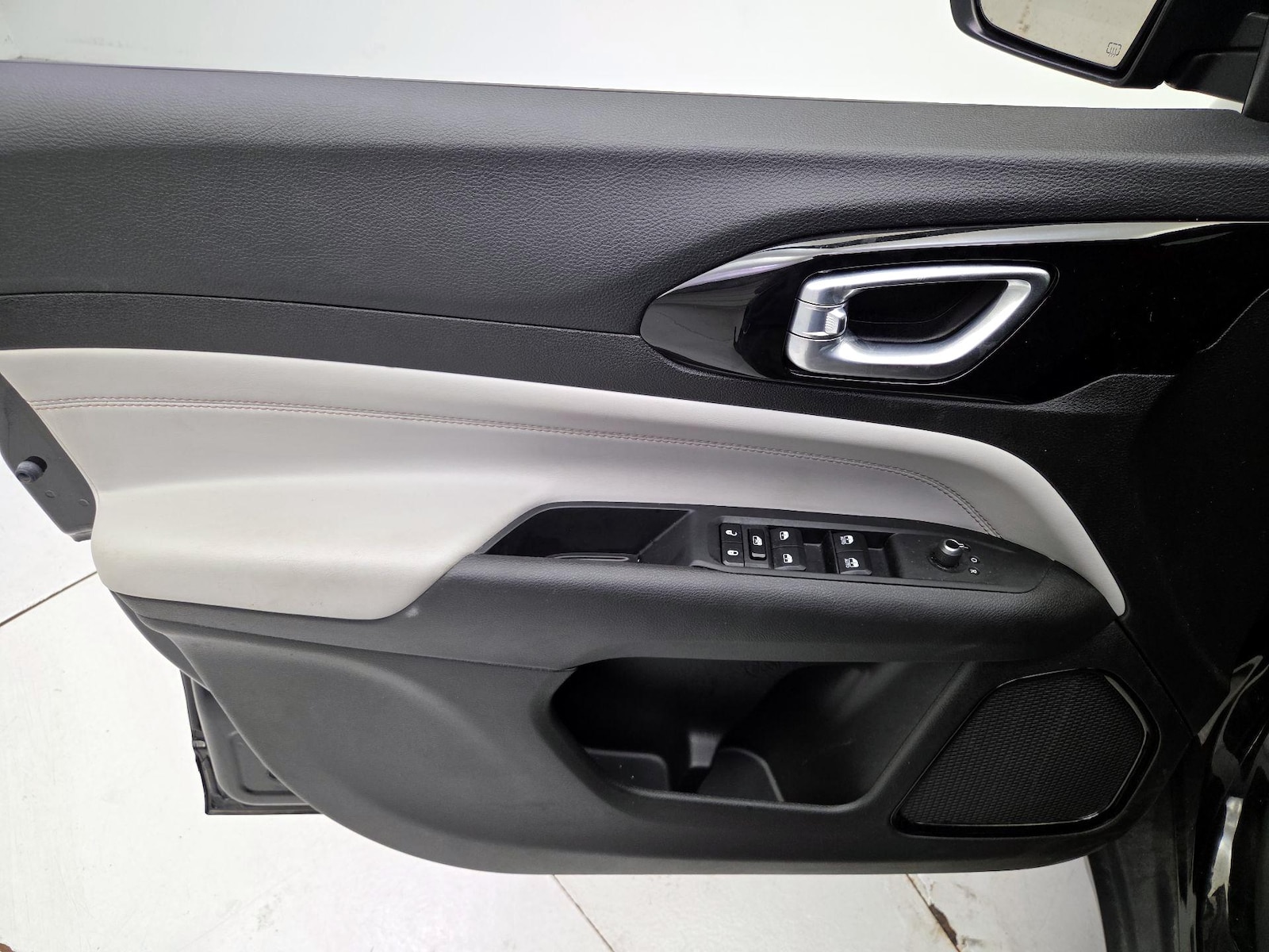 2023 Jeep Compass Limited - Photo 13