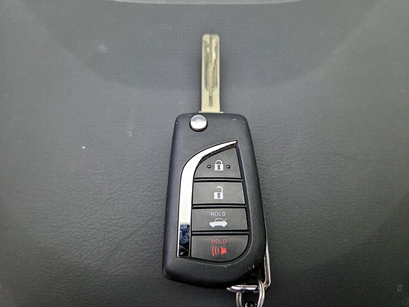 2026 Toyota Corolla LE - Photo 23