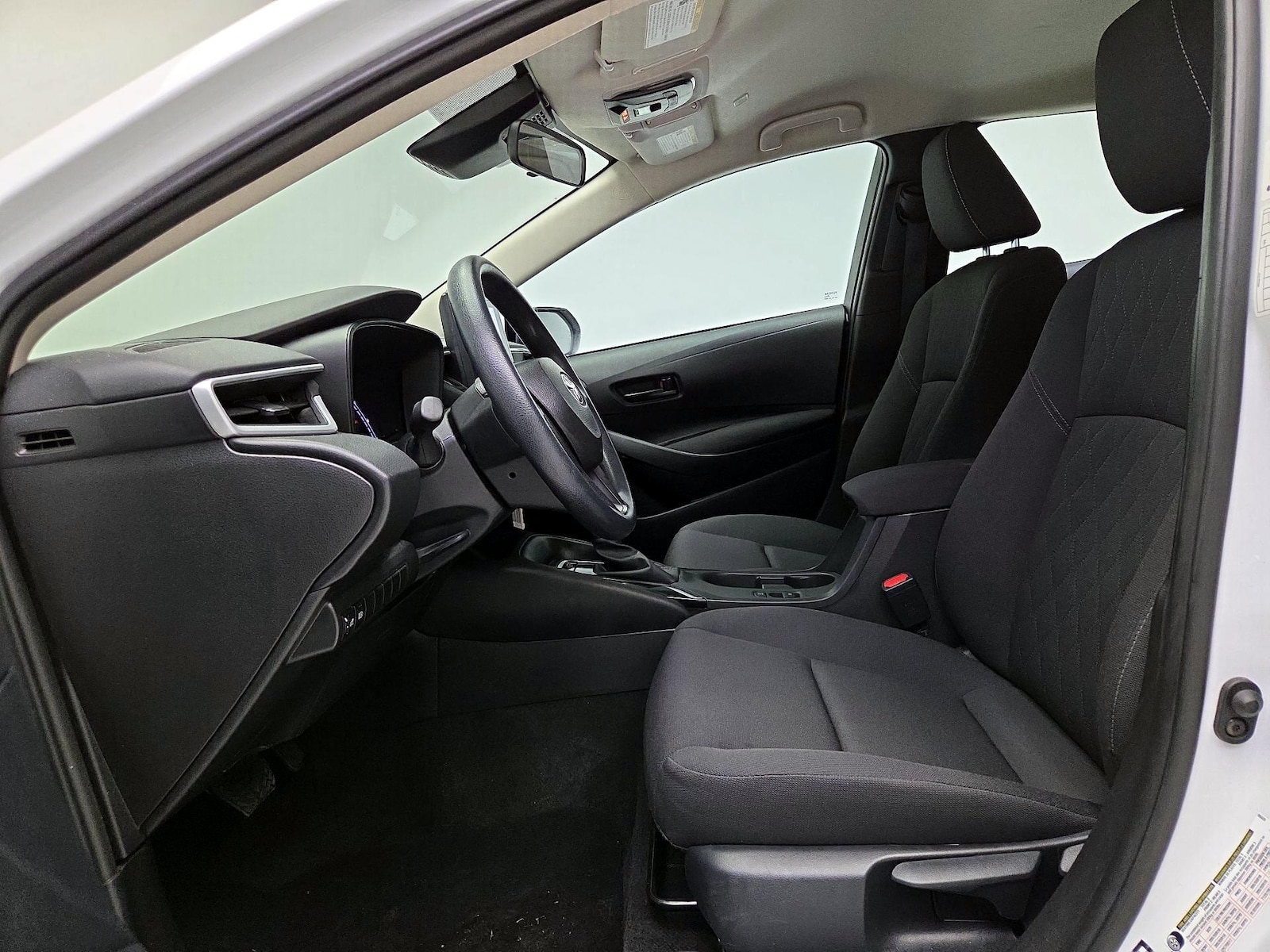 2026 Toyota Corolla LE - Photo 12