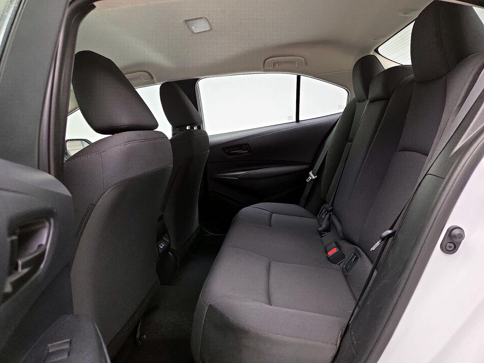 2026 Toyota Corolla LE - Photo 20