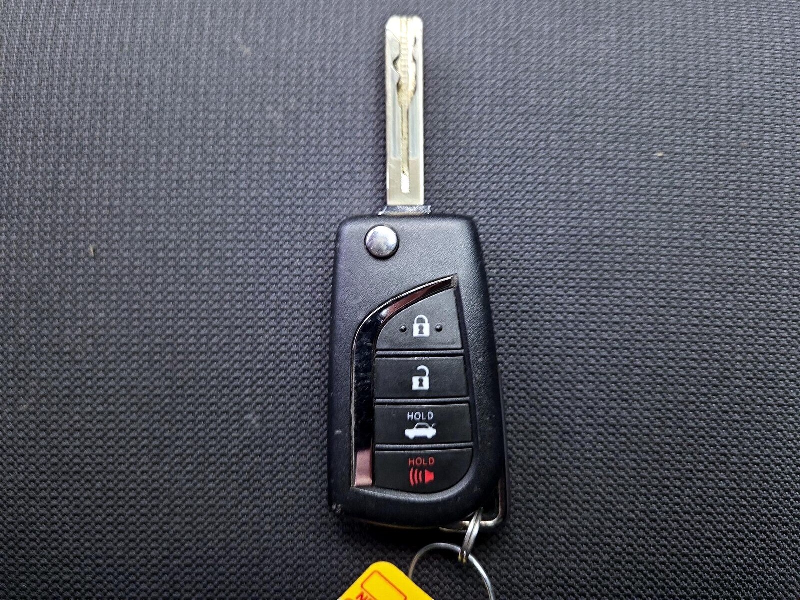 2026 Toyota Corolla LE - Photo 23