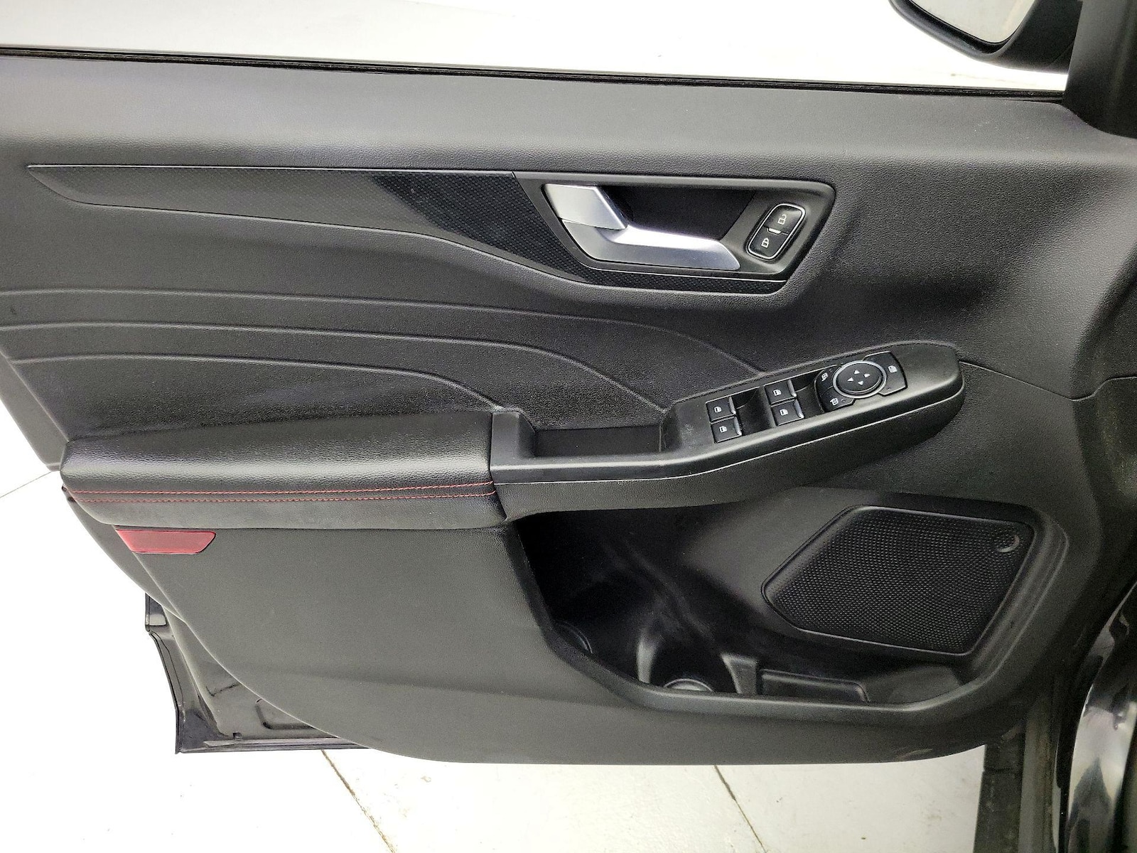 2023 Ford Escape ST-Line Select - Photo 13