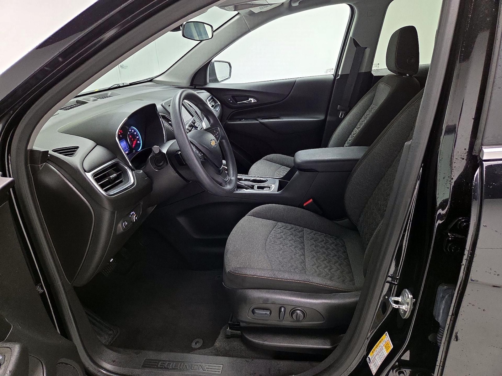 Power Seat(s) & Side Airbags