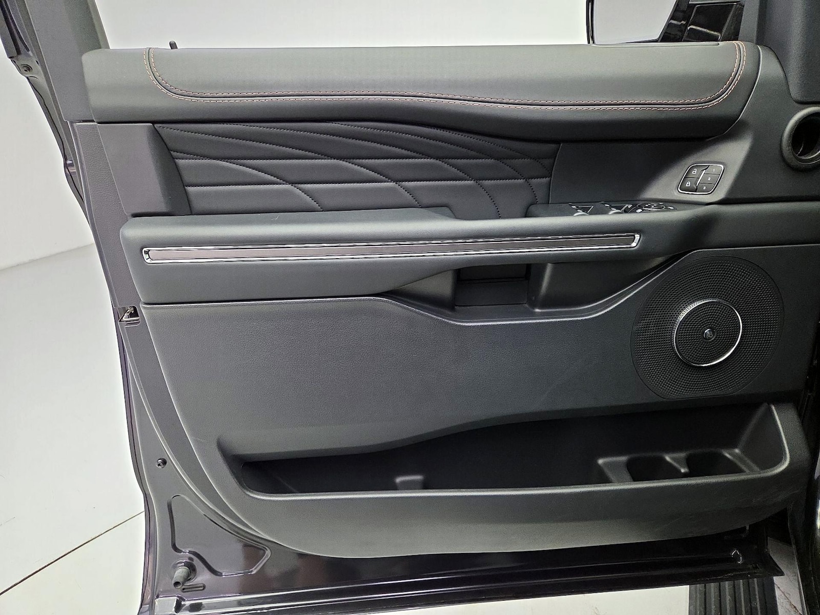 2023 Ford Expedition Platinum - Photo 13