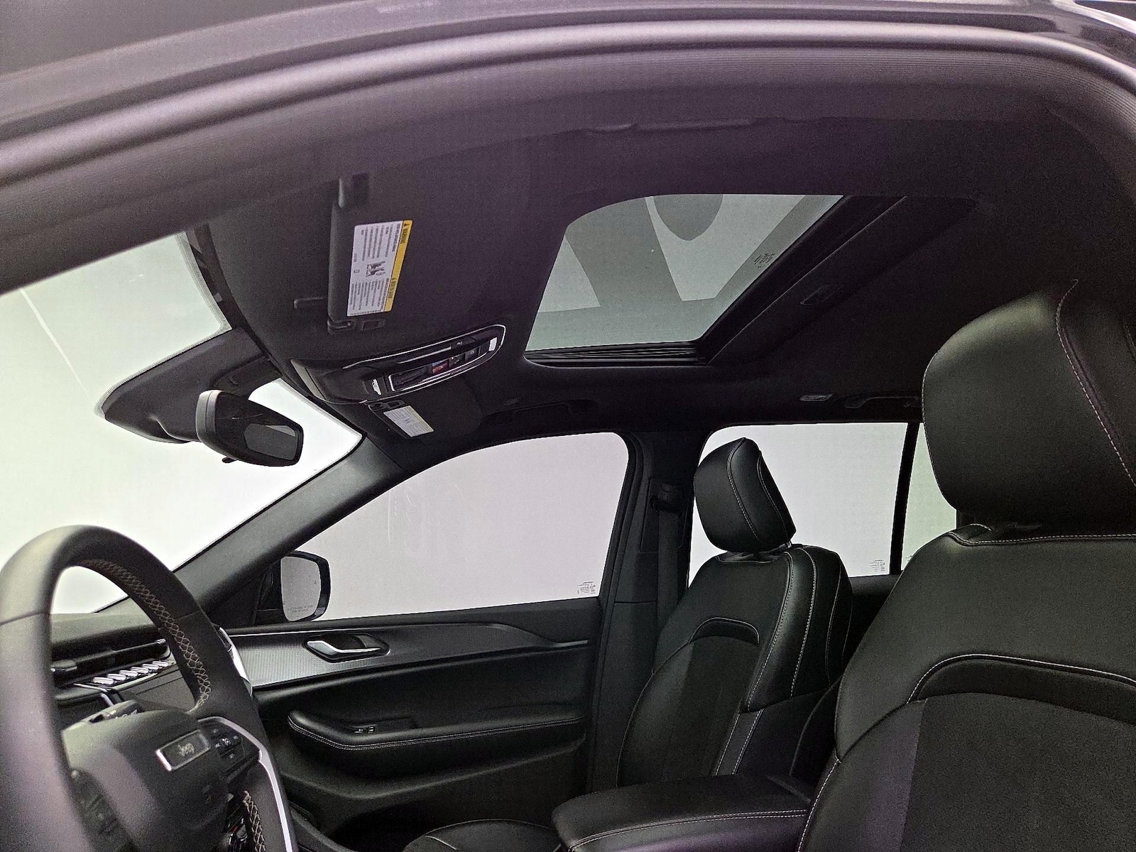 Sunroof(s) & Overhead Airbags