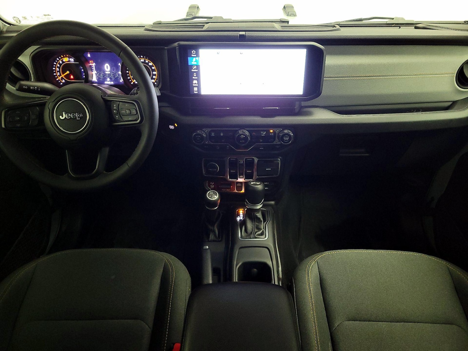 Apple CarPlay® & Android Auto™