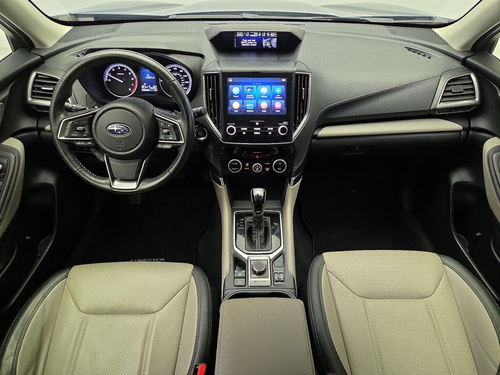 Apple CarPlay® & Android Auto™