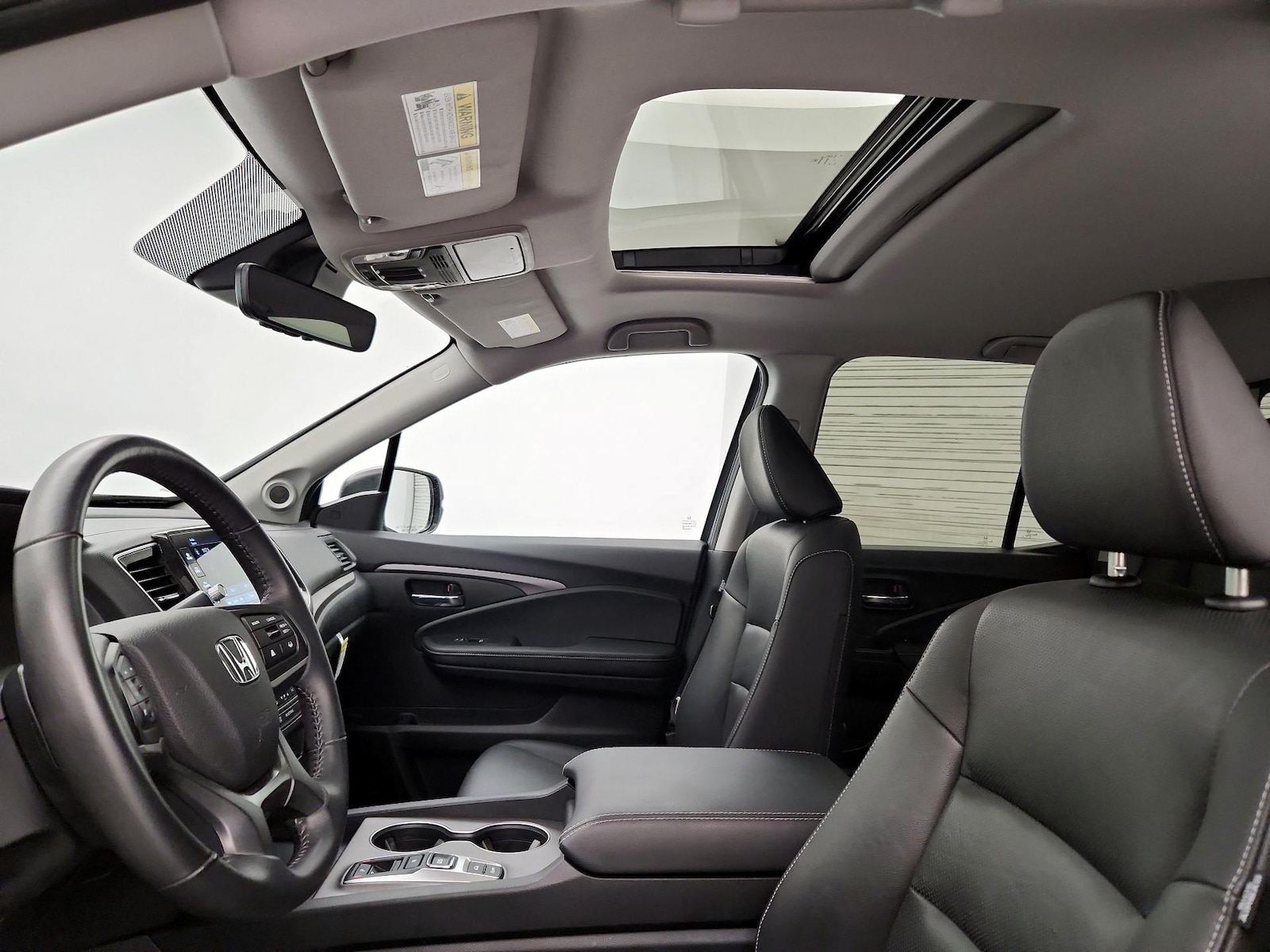 Sunroof(s) & Overhead Airbags