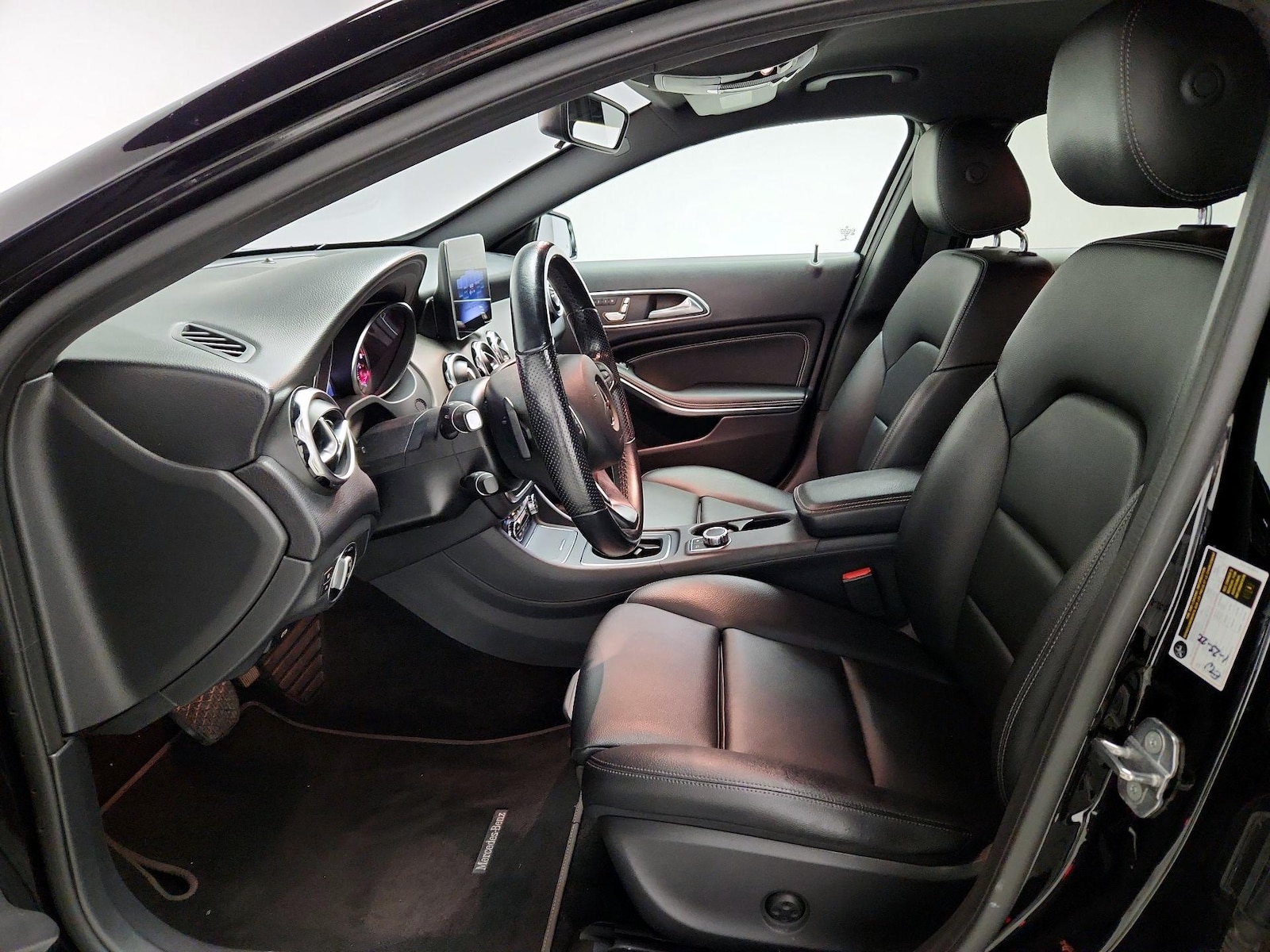 Power Seat(s) & Side Airbags