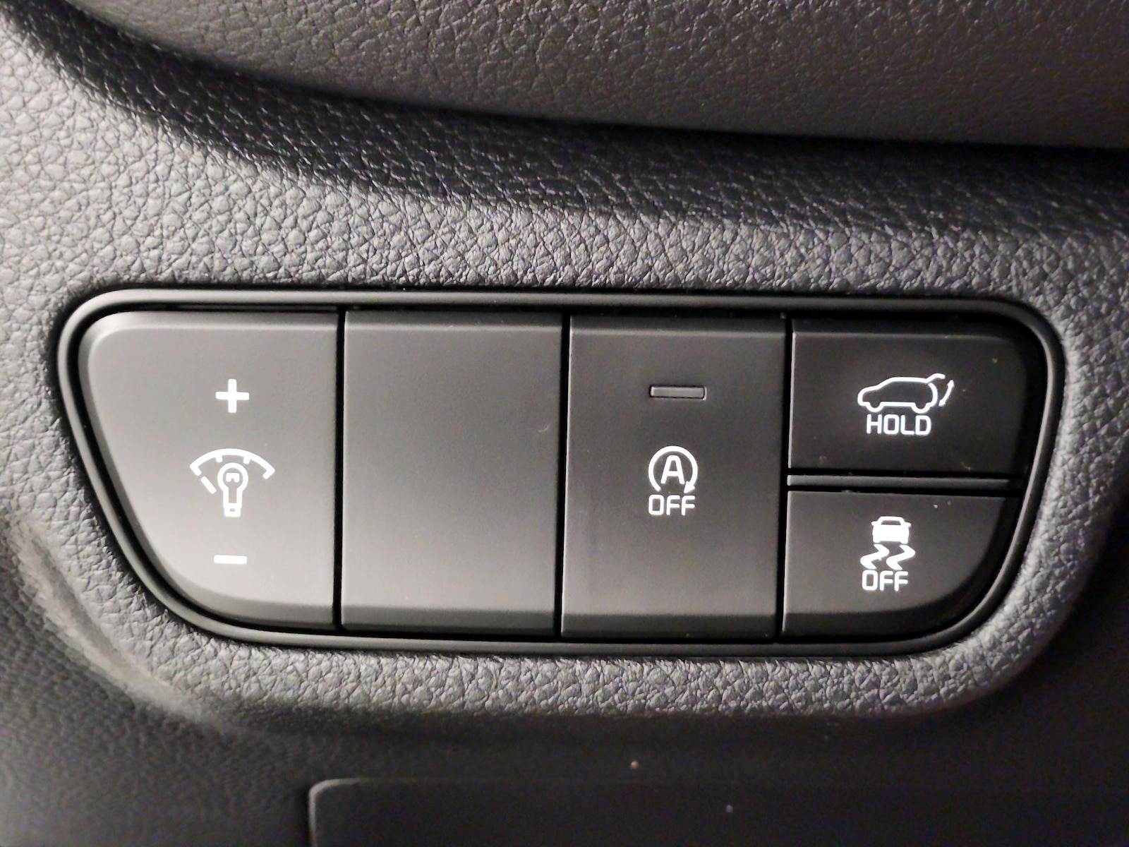 2025 Kia Seltos EX - Photo 14