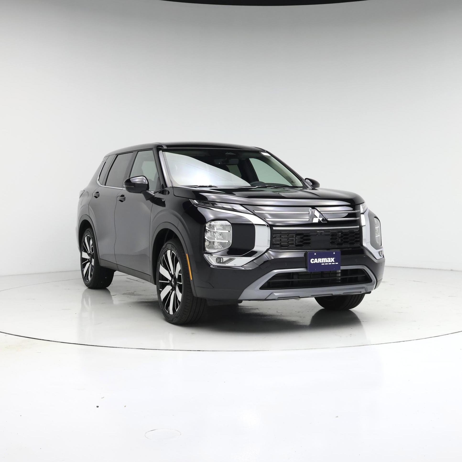 Black 2026 Mitsubishi Outlander SUV / Crossover Front-Wheel Drive Automatic