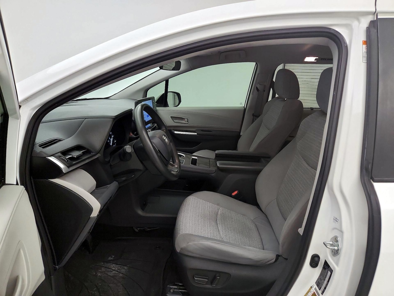 Power Seat(s) & Side Airbags