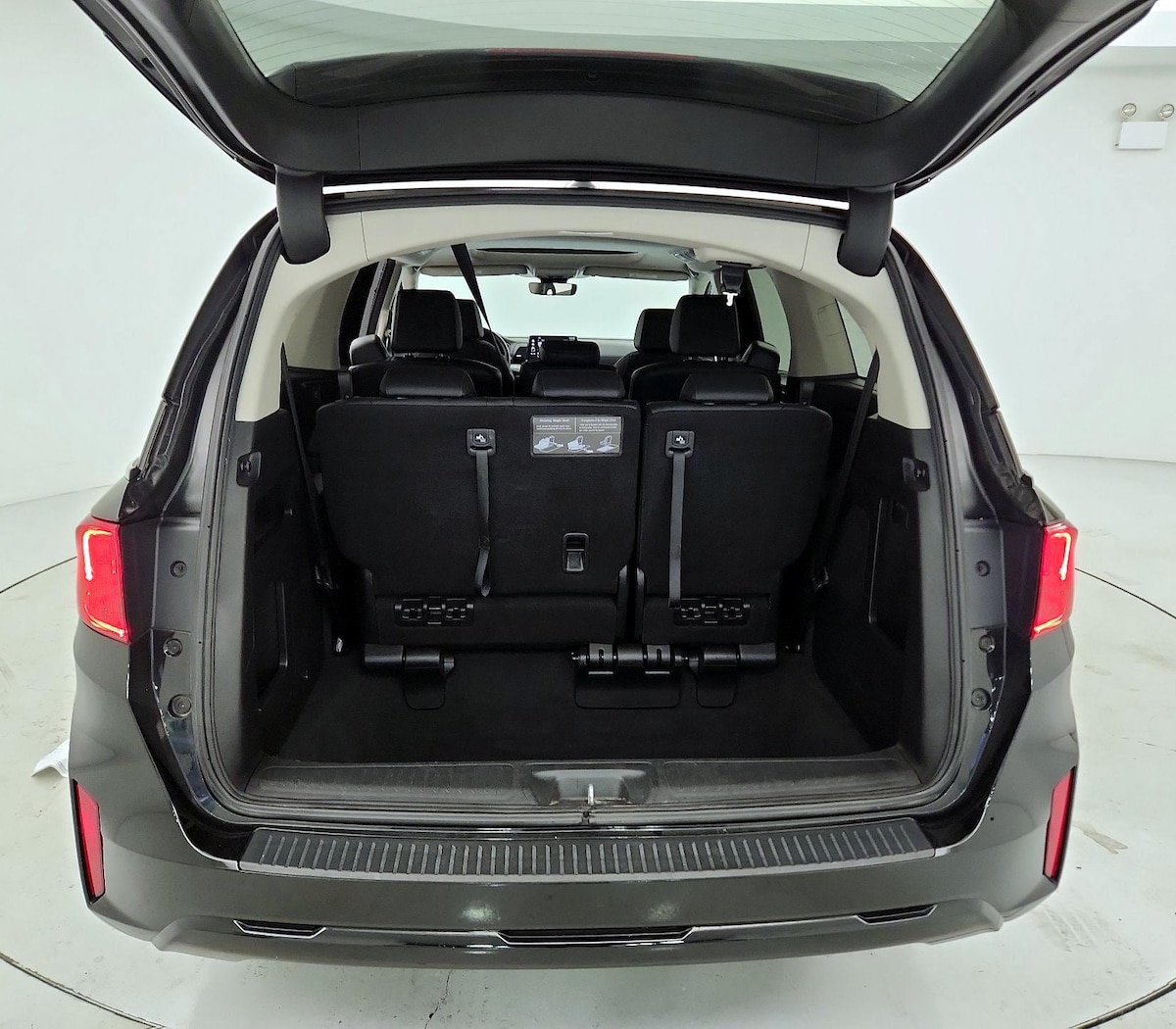 Trunk/Cargo (Seats Up)