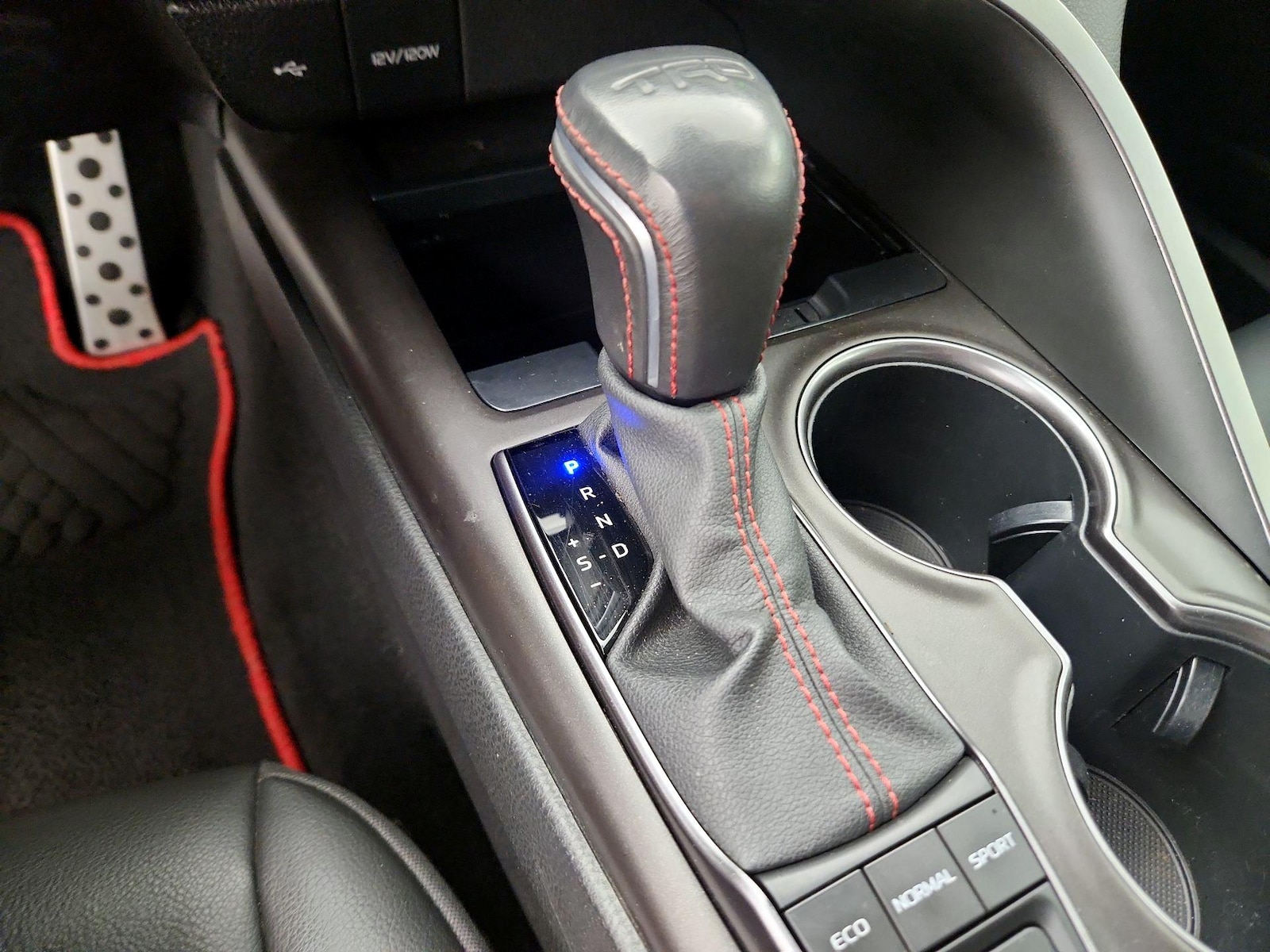 2023 Toyota Camry TRD - Photo 17