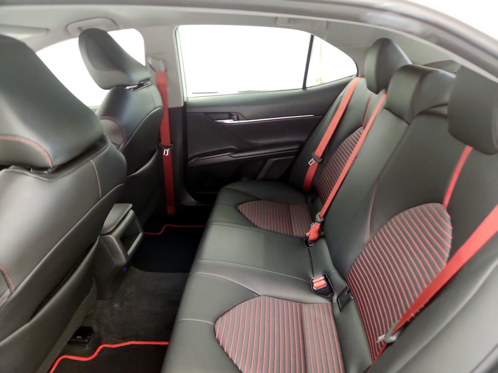 2023 Toyota Camry TRD - Photo 19