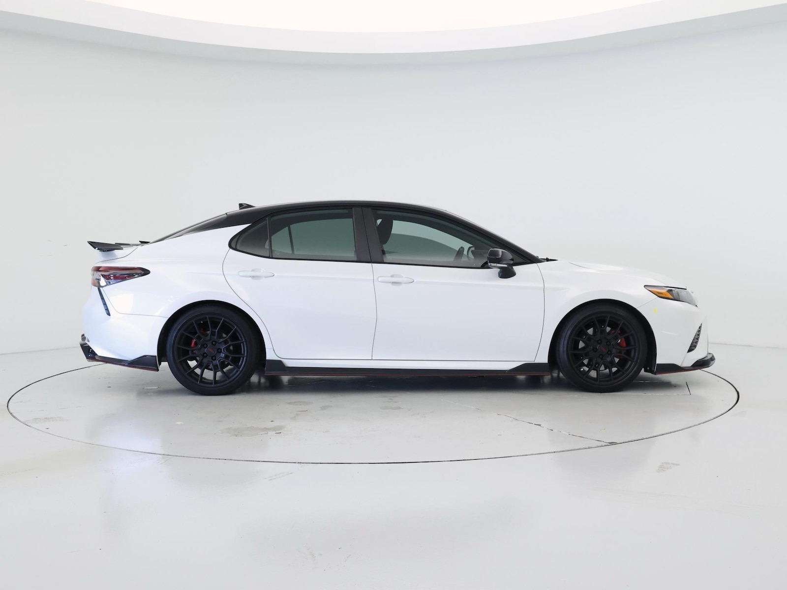 2023 Toyota Camry TRD - Photo 8