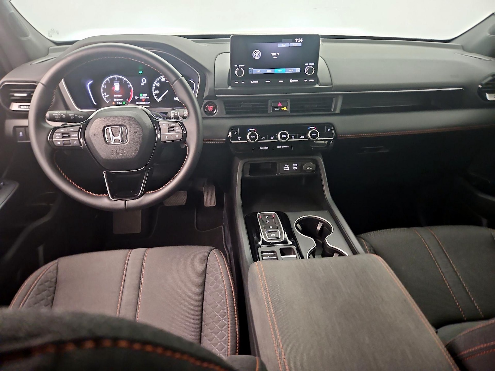 Apple CarPlay® & Android Auto™