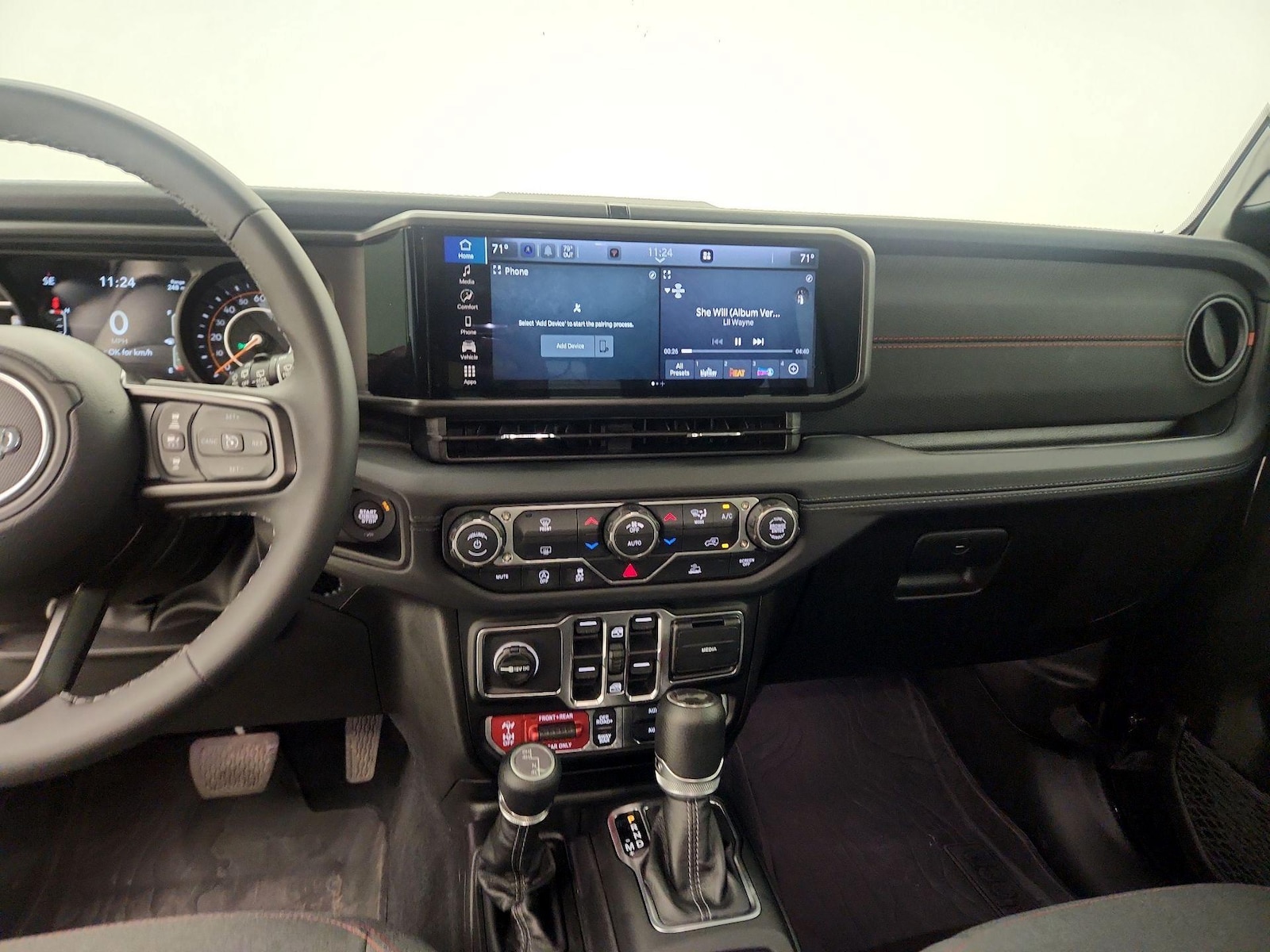 Apple CarPlay® & Android Auto™
