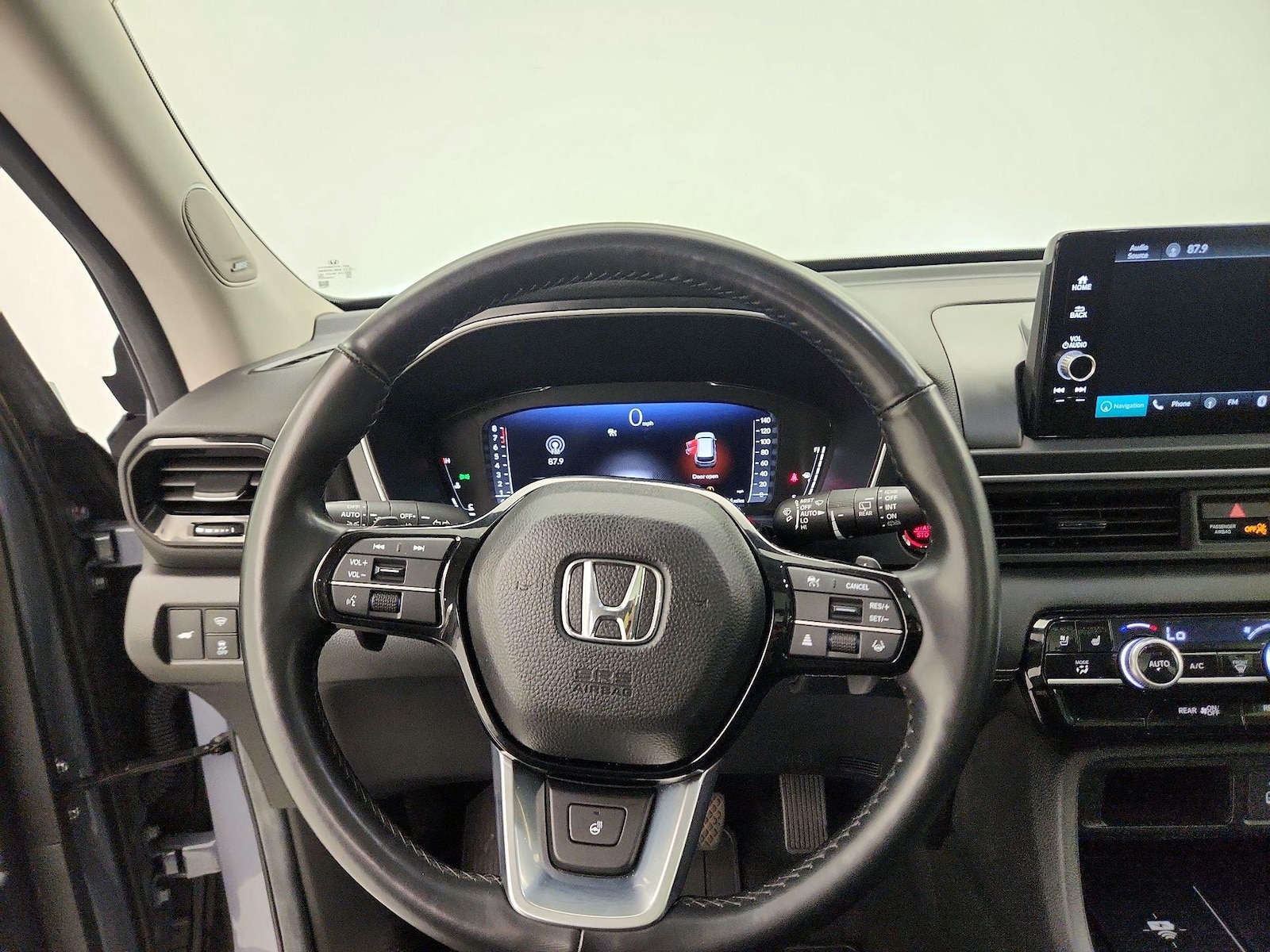 2025 Honda Pilot Elite - Photo 11