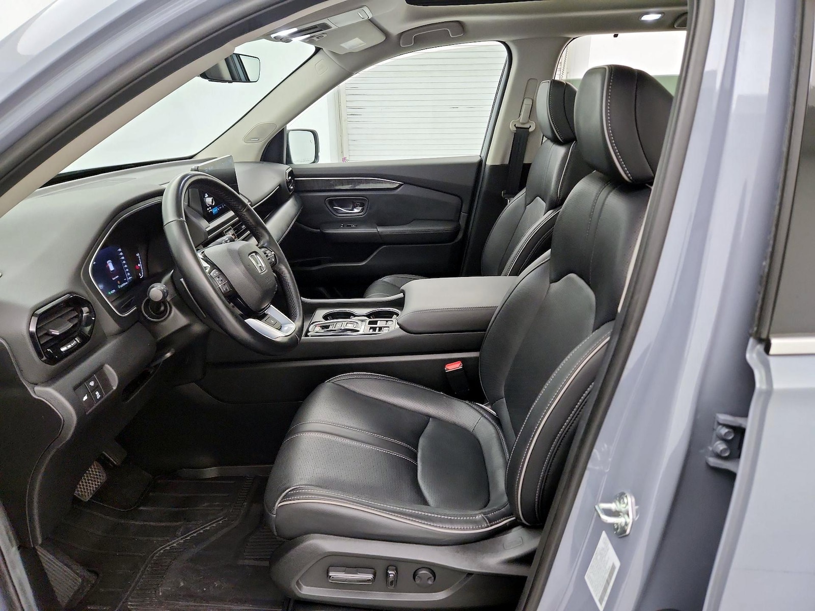 2025 Honda Pilot Elite - Photo 12