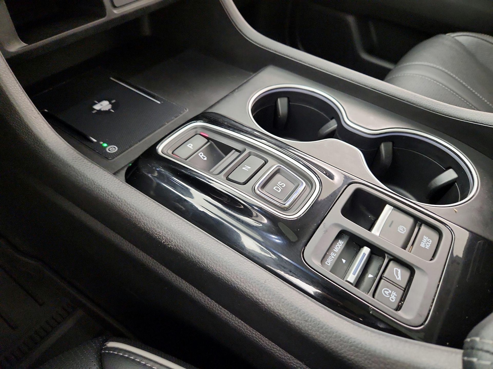 2025 Honda Pilot Elite - Photo 19
