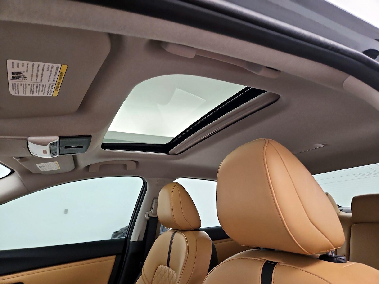 Sunroof(s) & Overhead Airbags