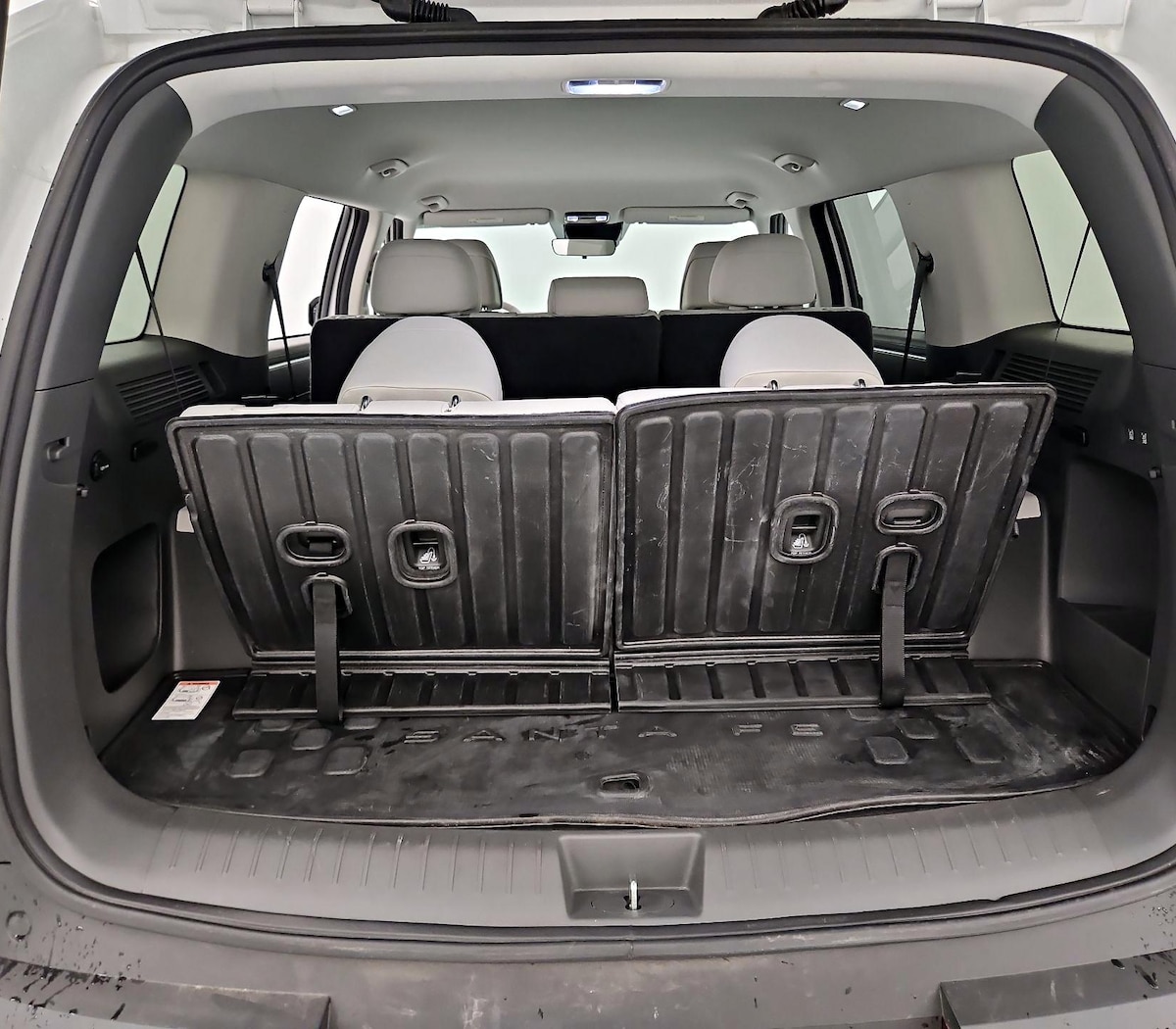 Trunk/Cargo (Seats Up)