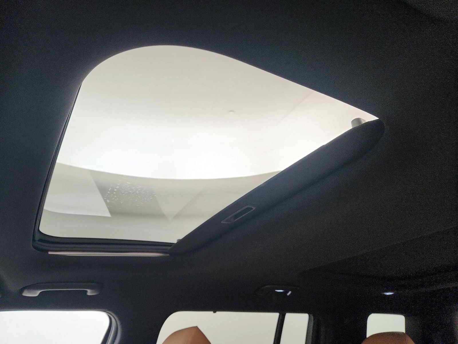 Sunroof(s) & Skylight(s)